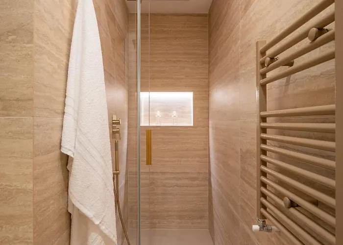 Frühstückspension Halo