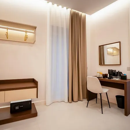 Halo Bed & Breakfast 4*